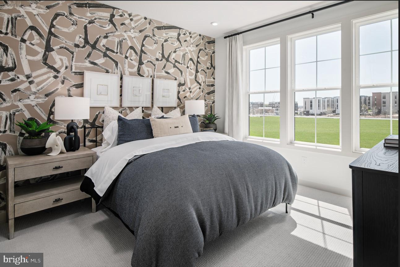 METRO WALK AT MOOREFIELD STATION - Residential