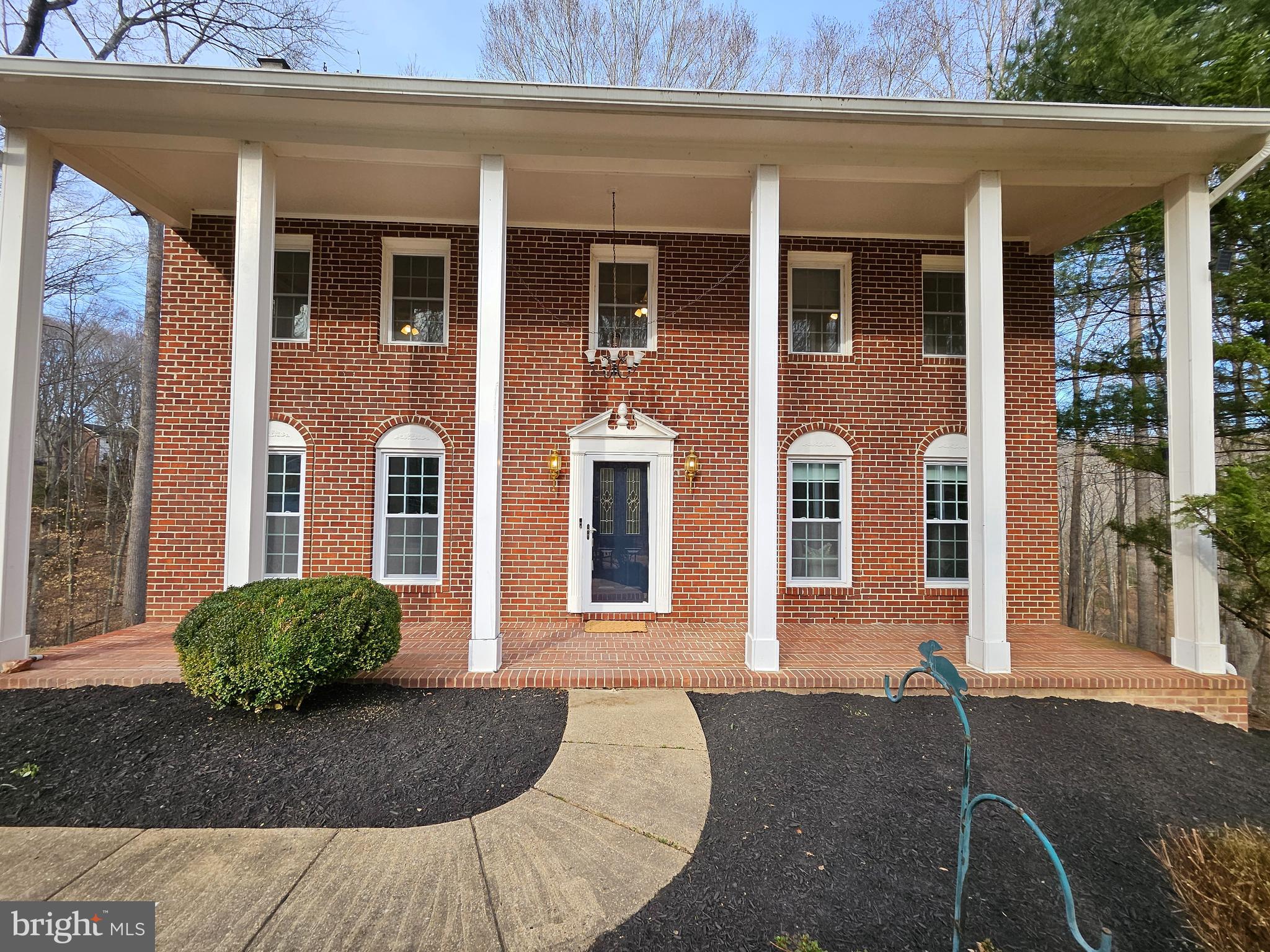 OCCOQUAN OAKS - Residential