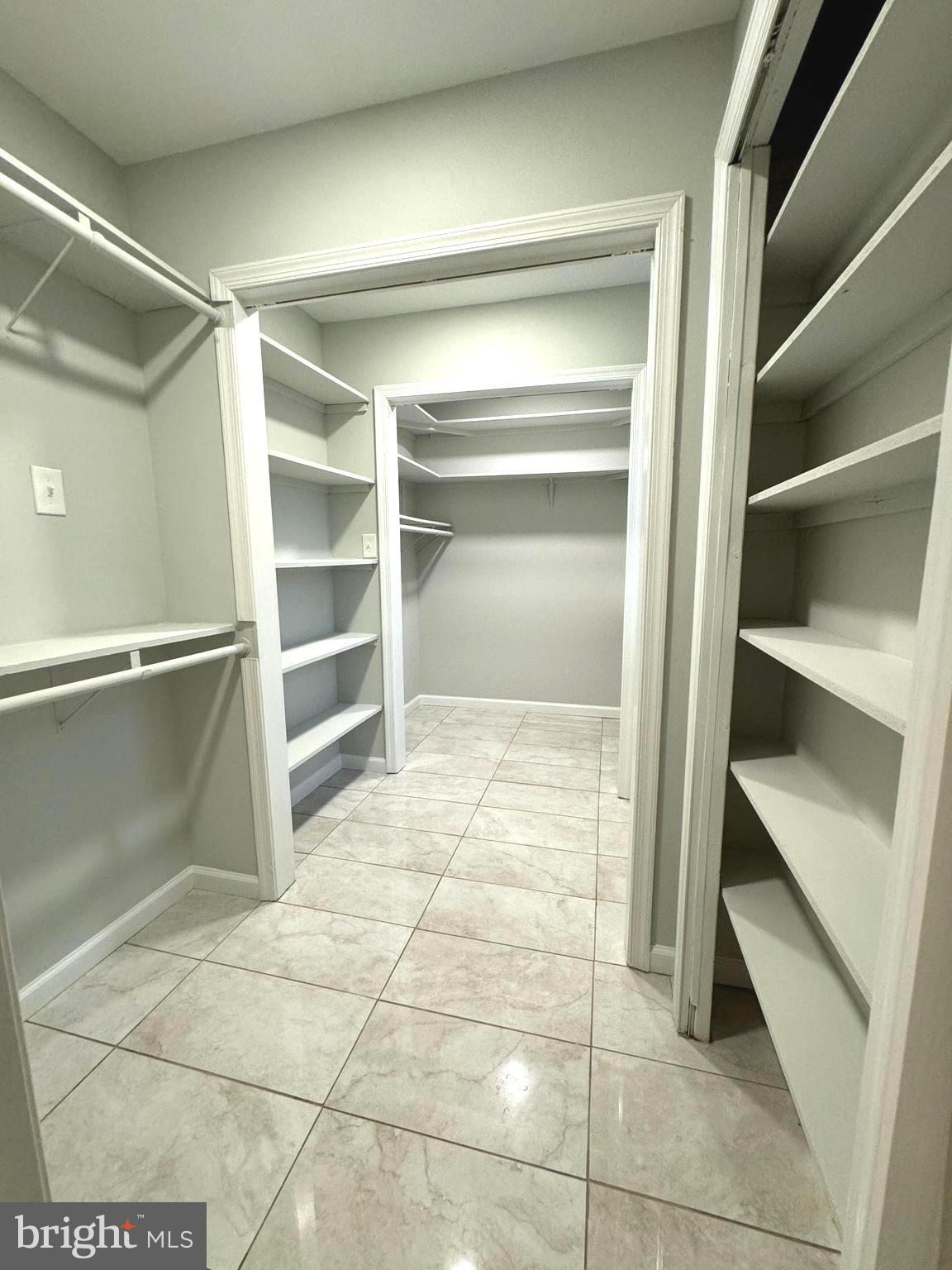 OCCOQUAN OAKS - Residential