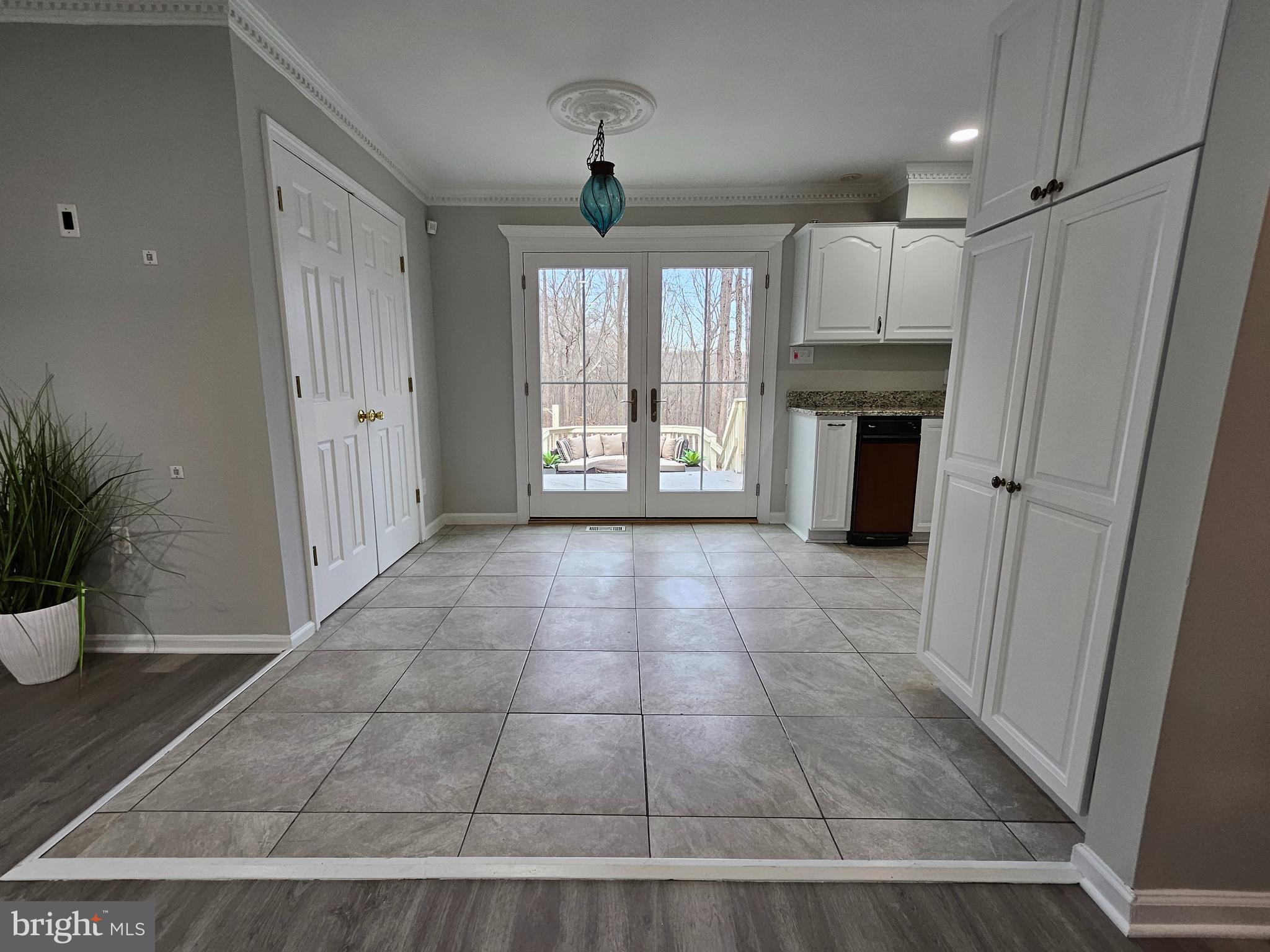 OCCOQUAN OAKS - Residential