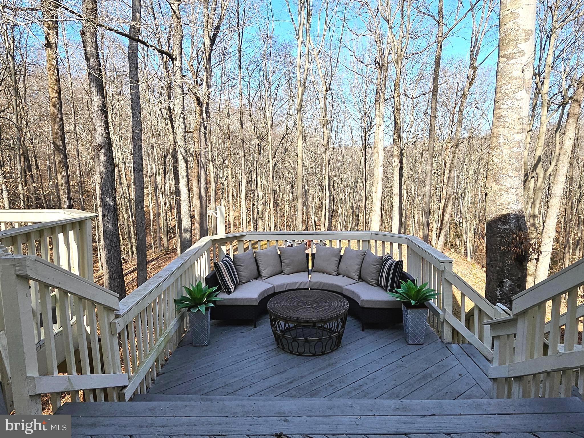 OCCOQUAN OAKS - Residential