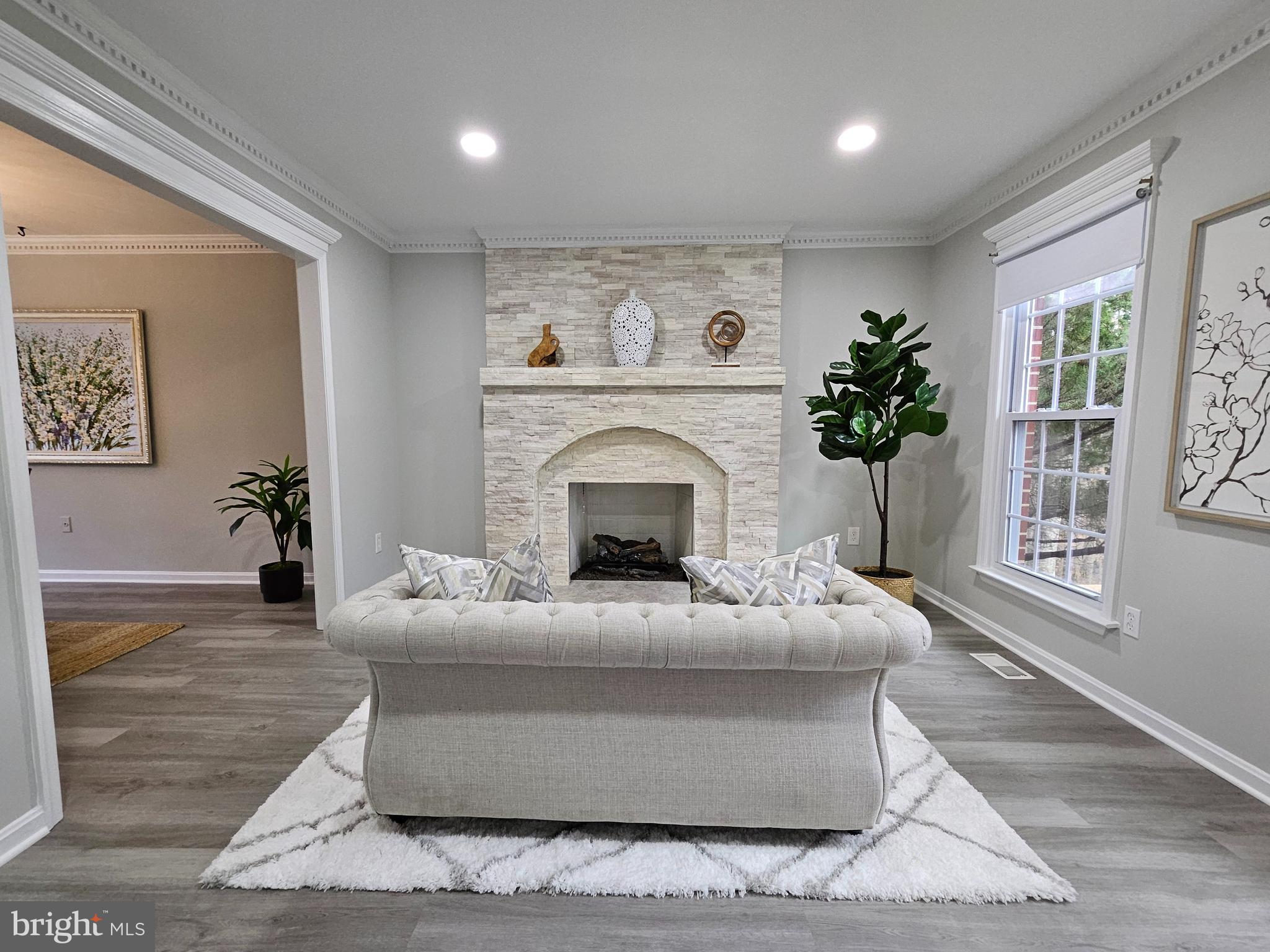 OCCOQUAN OAKS - Residential