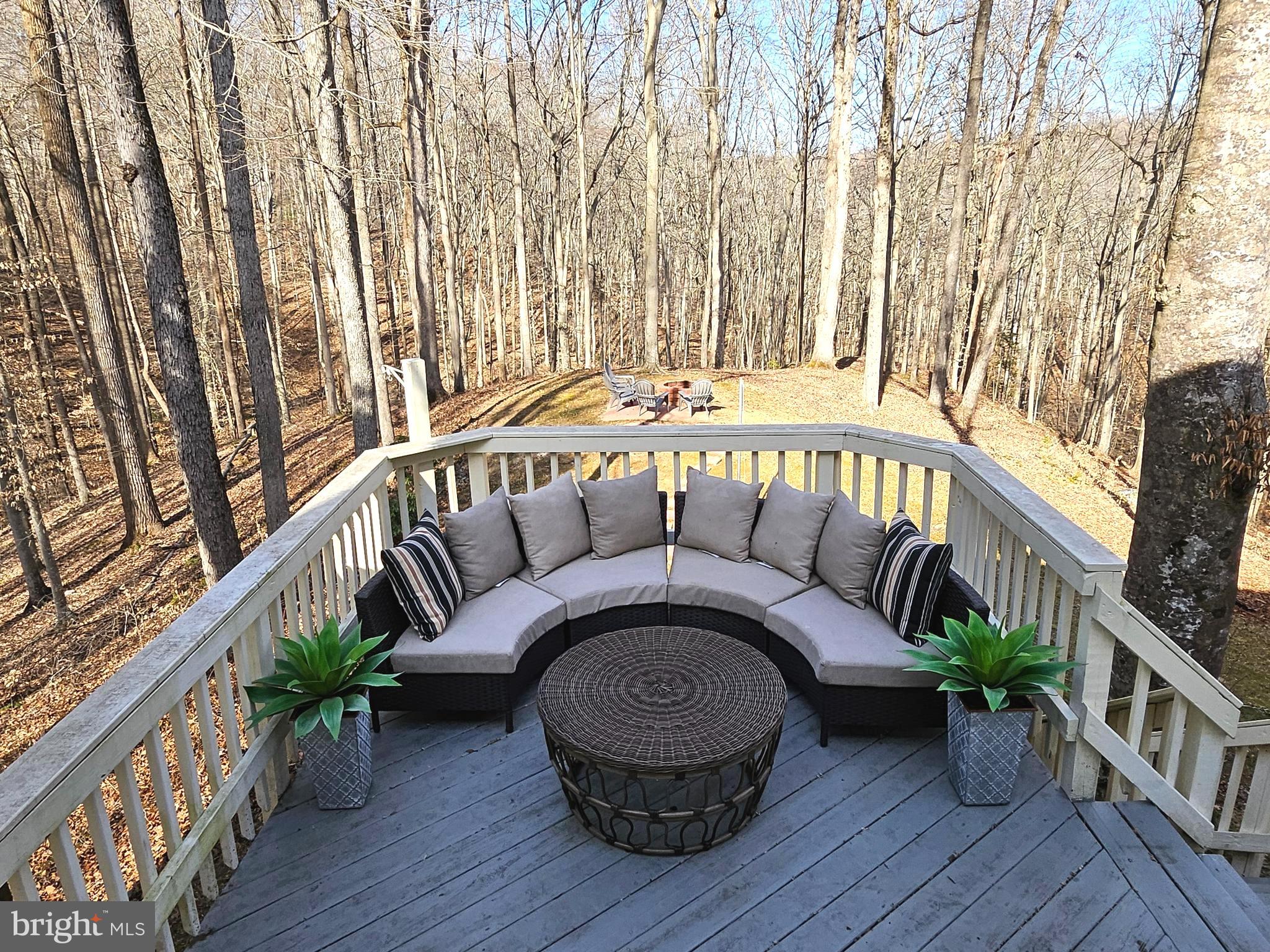 OCCOQUAN OAKS - Residential