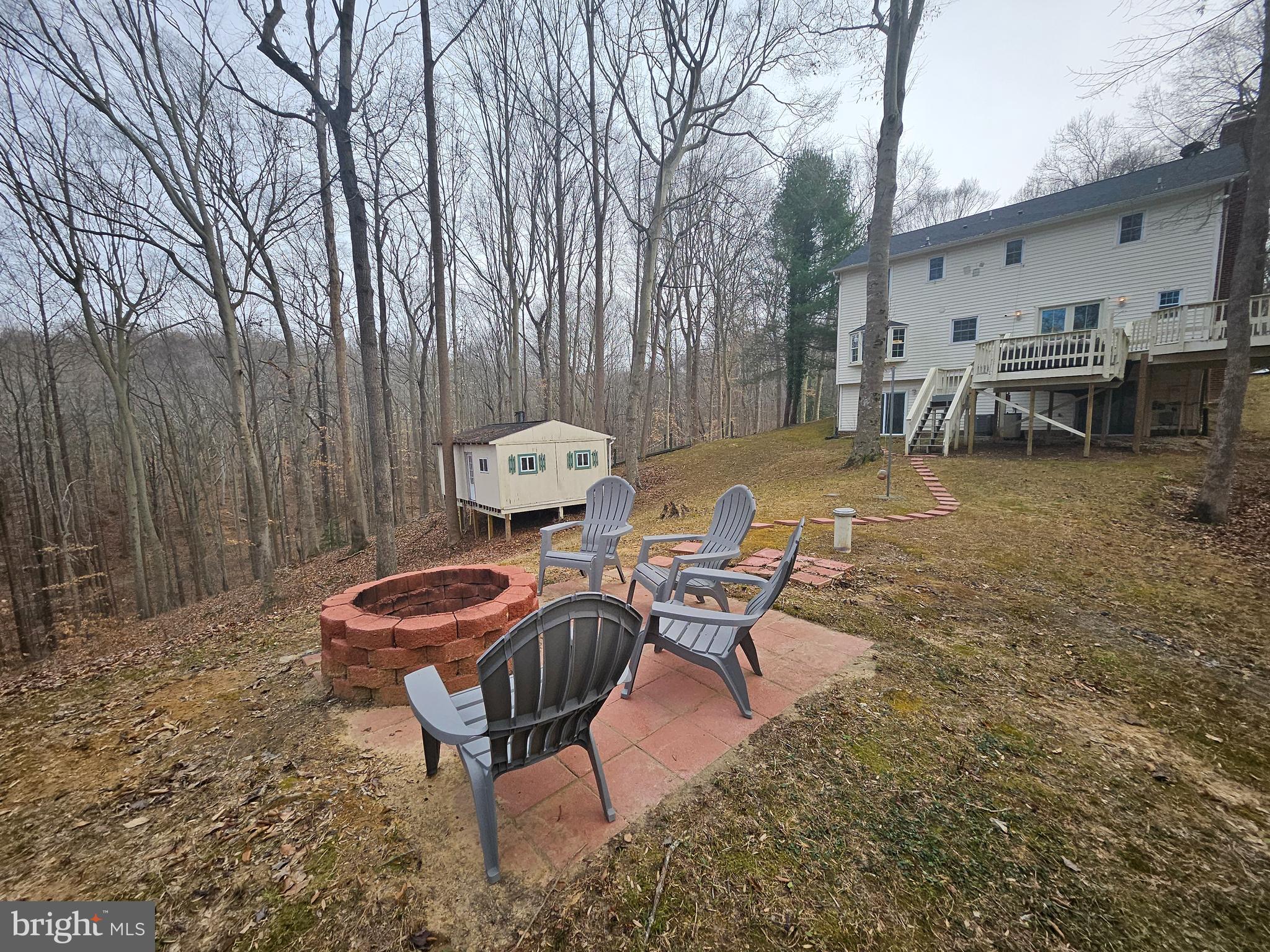 OCCOQUAN OAKS - Residential