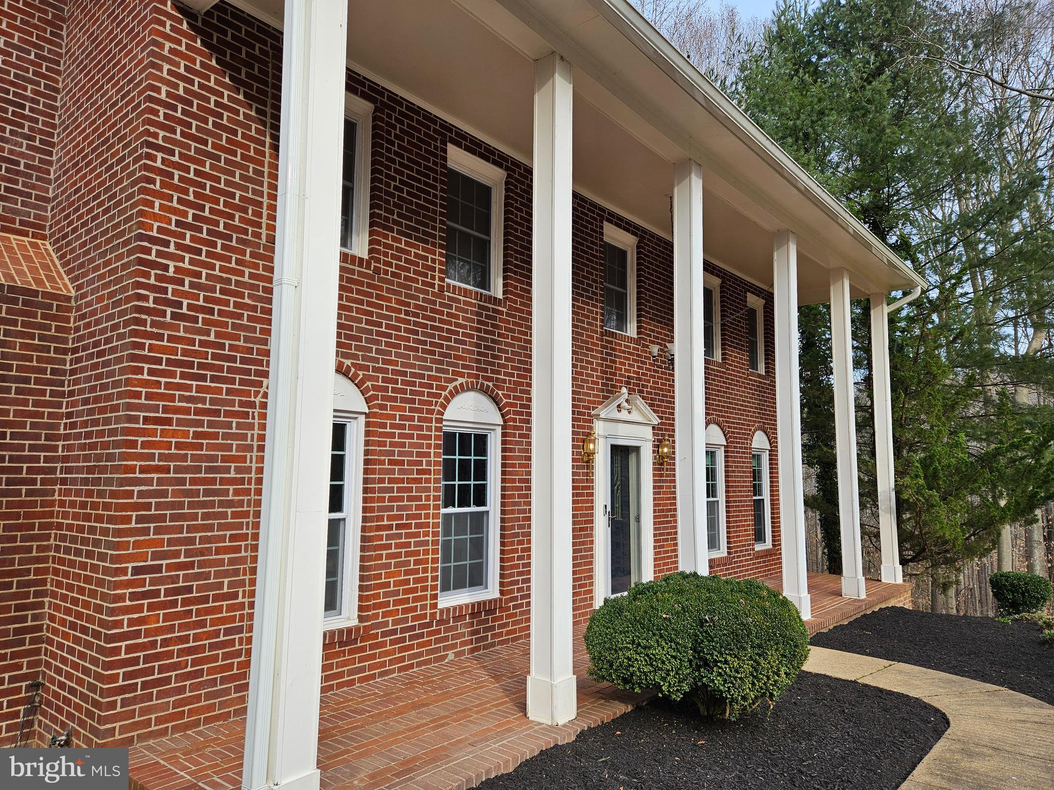 OCCOQUAN OAKS - Residential