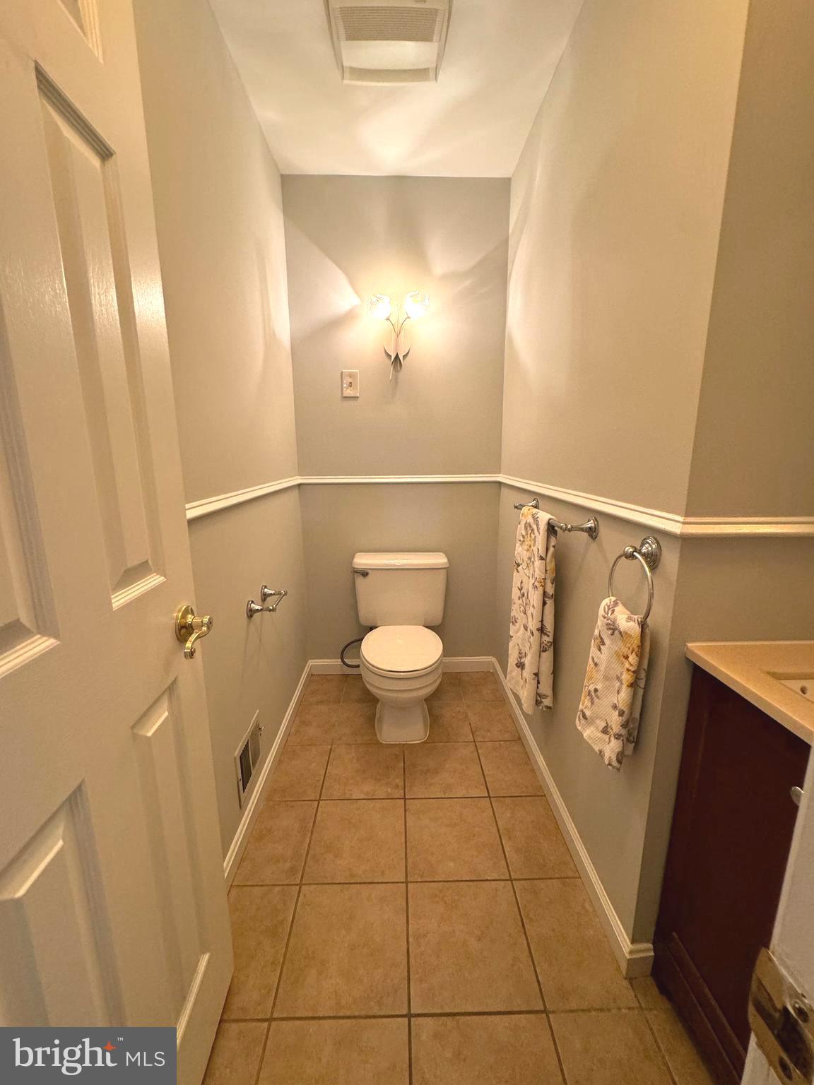 OCCOQUAN OAKS - Residential