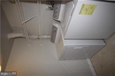 VILLAS AT COUNTRYSIDE - Residential Lease