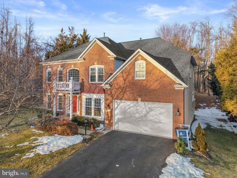 Photo of 4875 Annamohr Drive, FAIRFAX, VA 22030 (MLS # VAFX2290724)