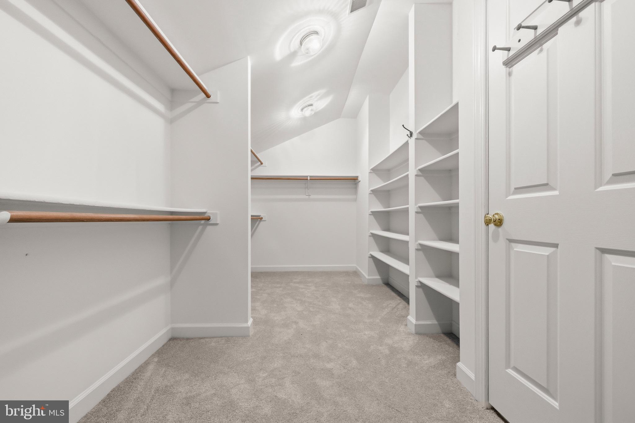 BERKSHIRE WOODS - Residential