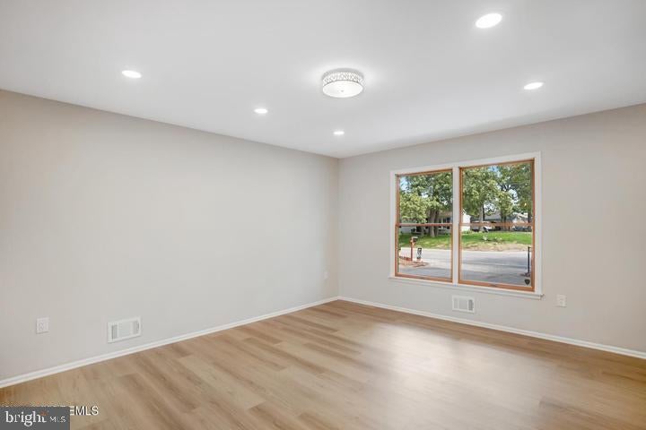 615 BEACH BOULEVARD