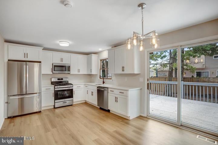 615 BEACH BOULEVARD