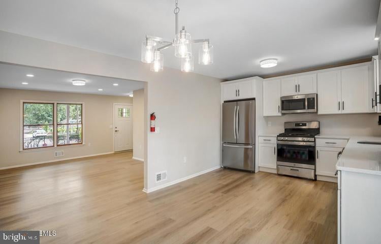 615 BEACH BOULEVARD