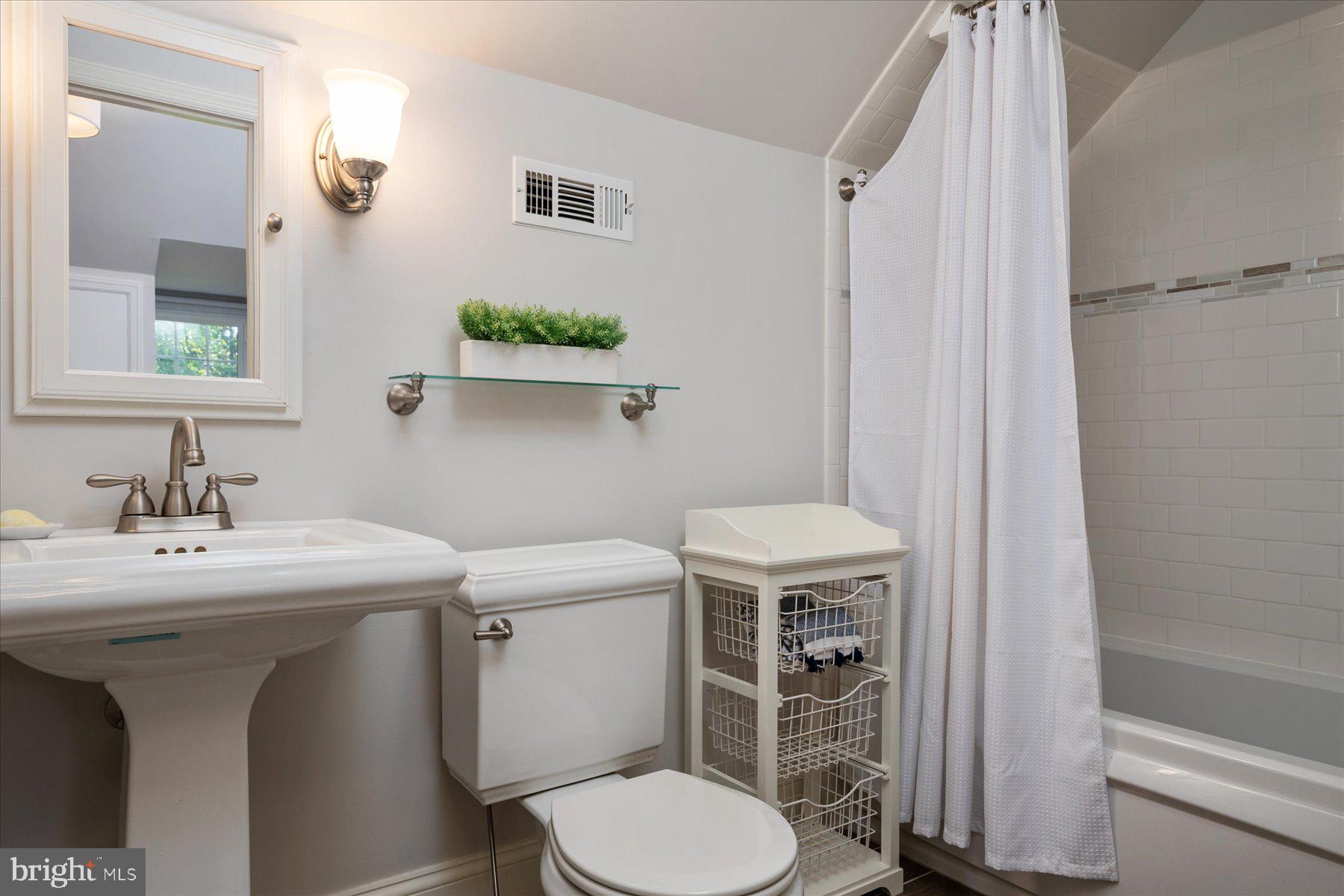 WAVERLY - Residential