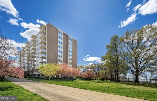 1425 4TH ST SW APT A109, WASHINGTON, DC 20024 - Image bbbac4f79bf896c2f2727161385ff3ce/4138639832