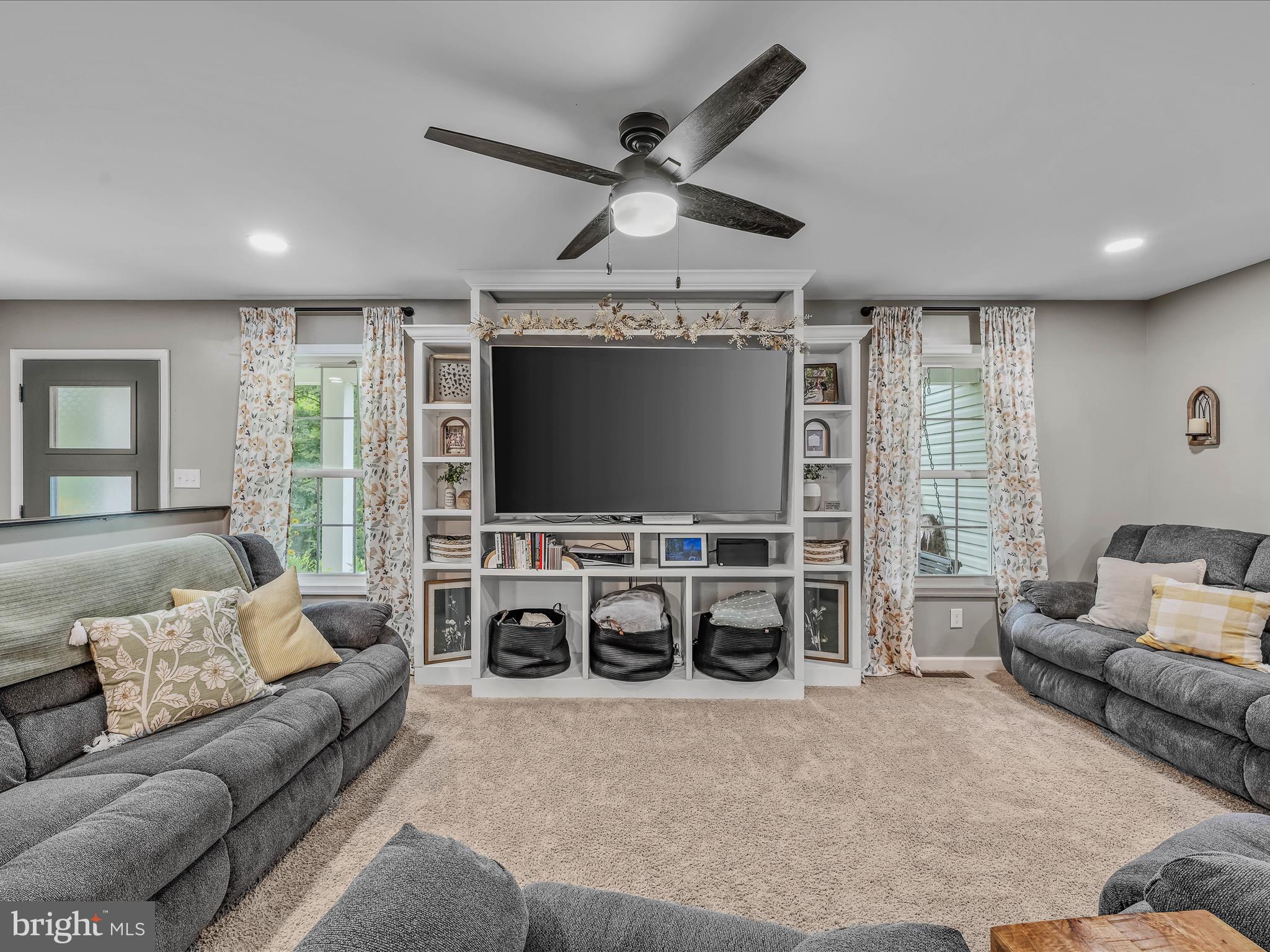 ASHTON FOREST - Residential