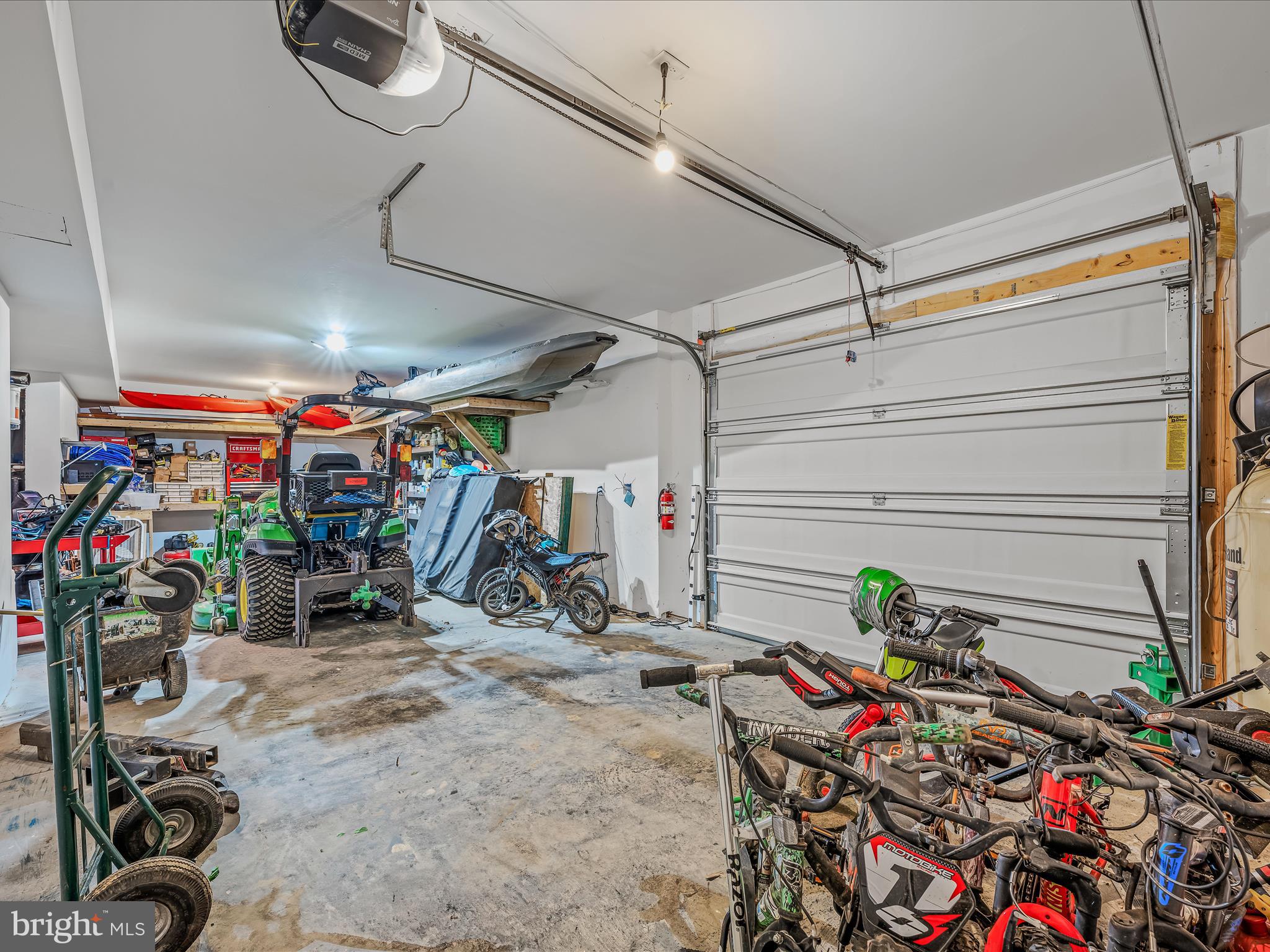 ASHTON FOREST - Residential