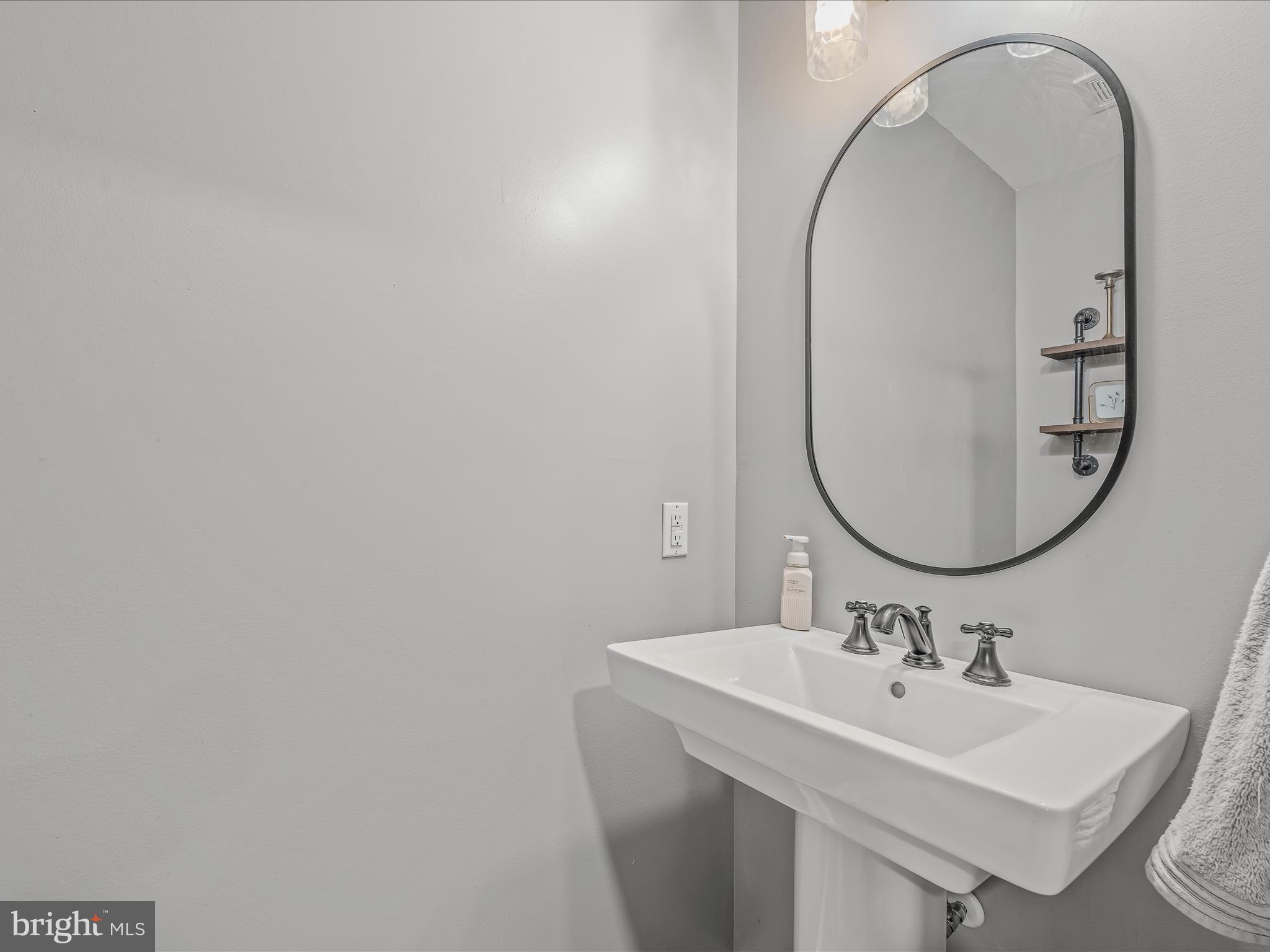 ASHTON FOREST - Residential