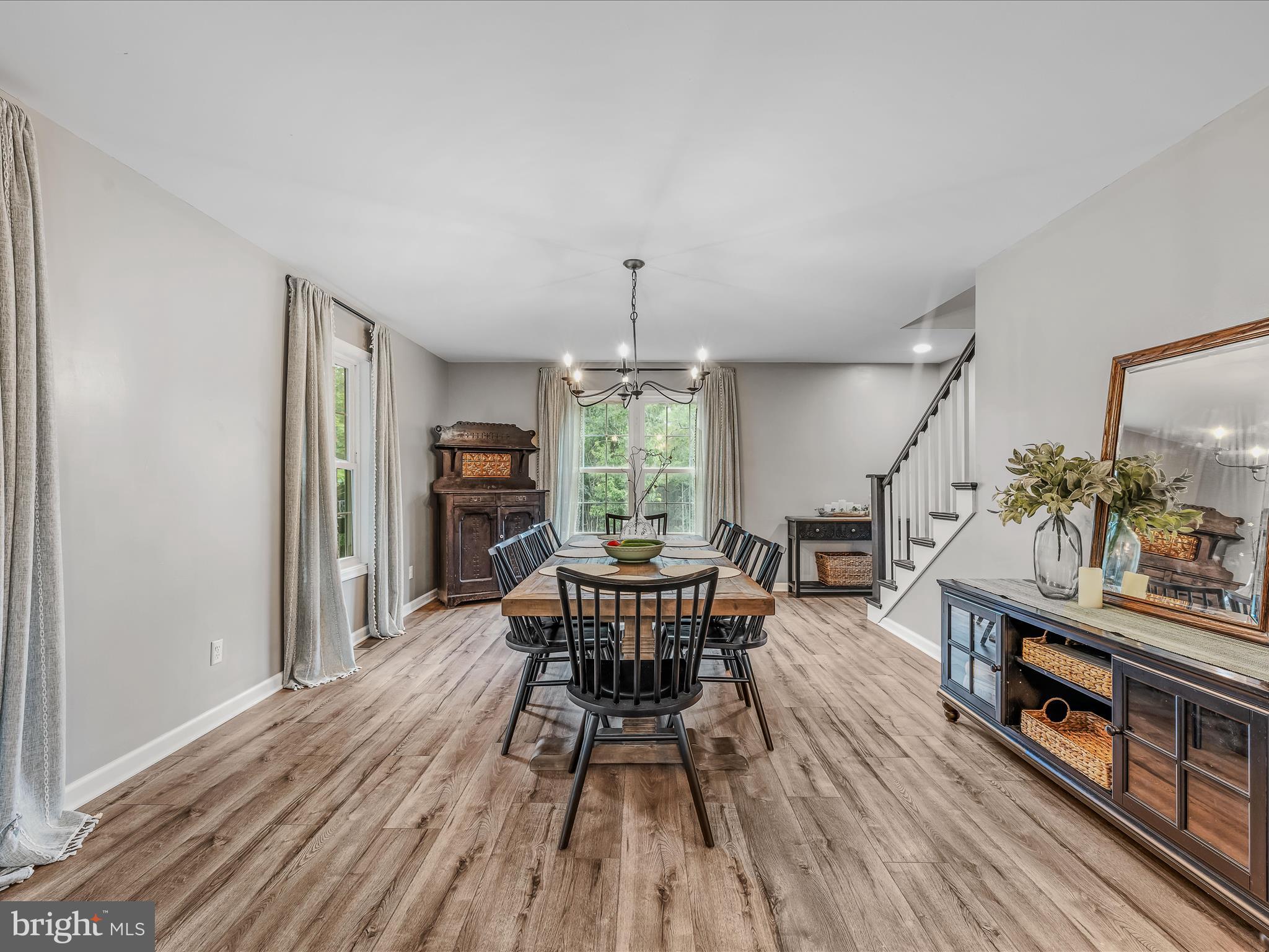 ASHTON FOREST - Residential