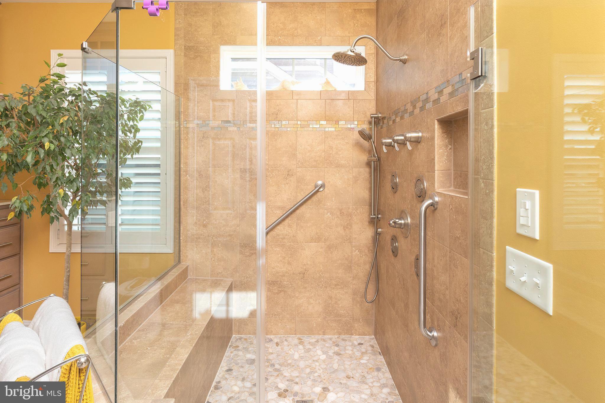 INDEPENDENCE - Residential