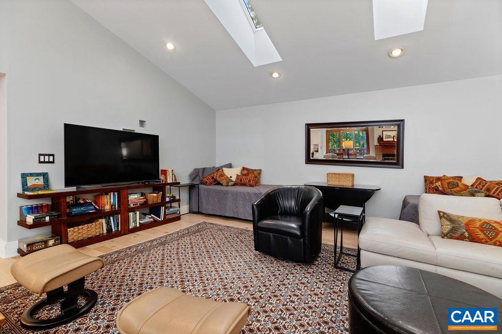 WINTERGREEN RESORT - Residential