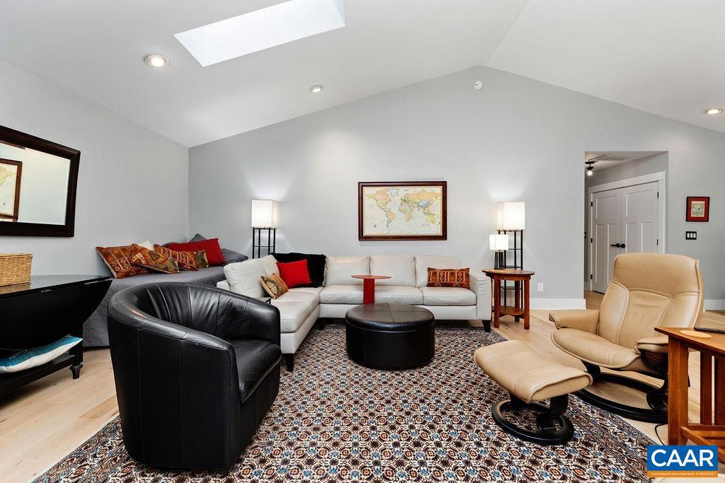 WINTERGREEN RESORT - Residential