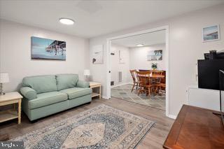 11107 MANKLIN MEADOWS LANE
