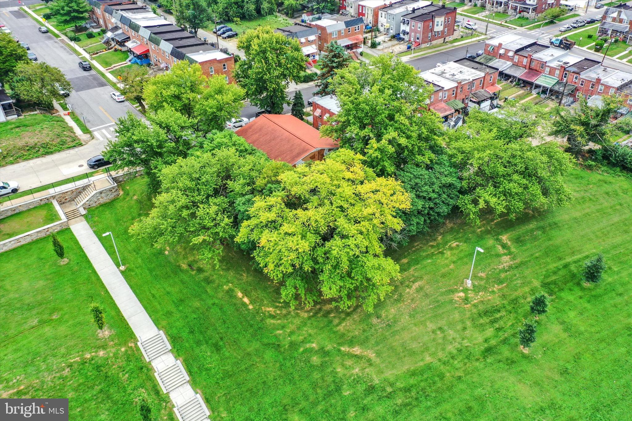 WINCHESTER - Commercial Sale