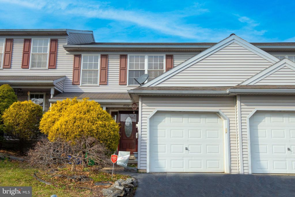 Photo of 1032 STERLING PL, LANCASTER, PA 17603 (MLS # PALA2029030)