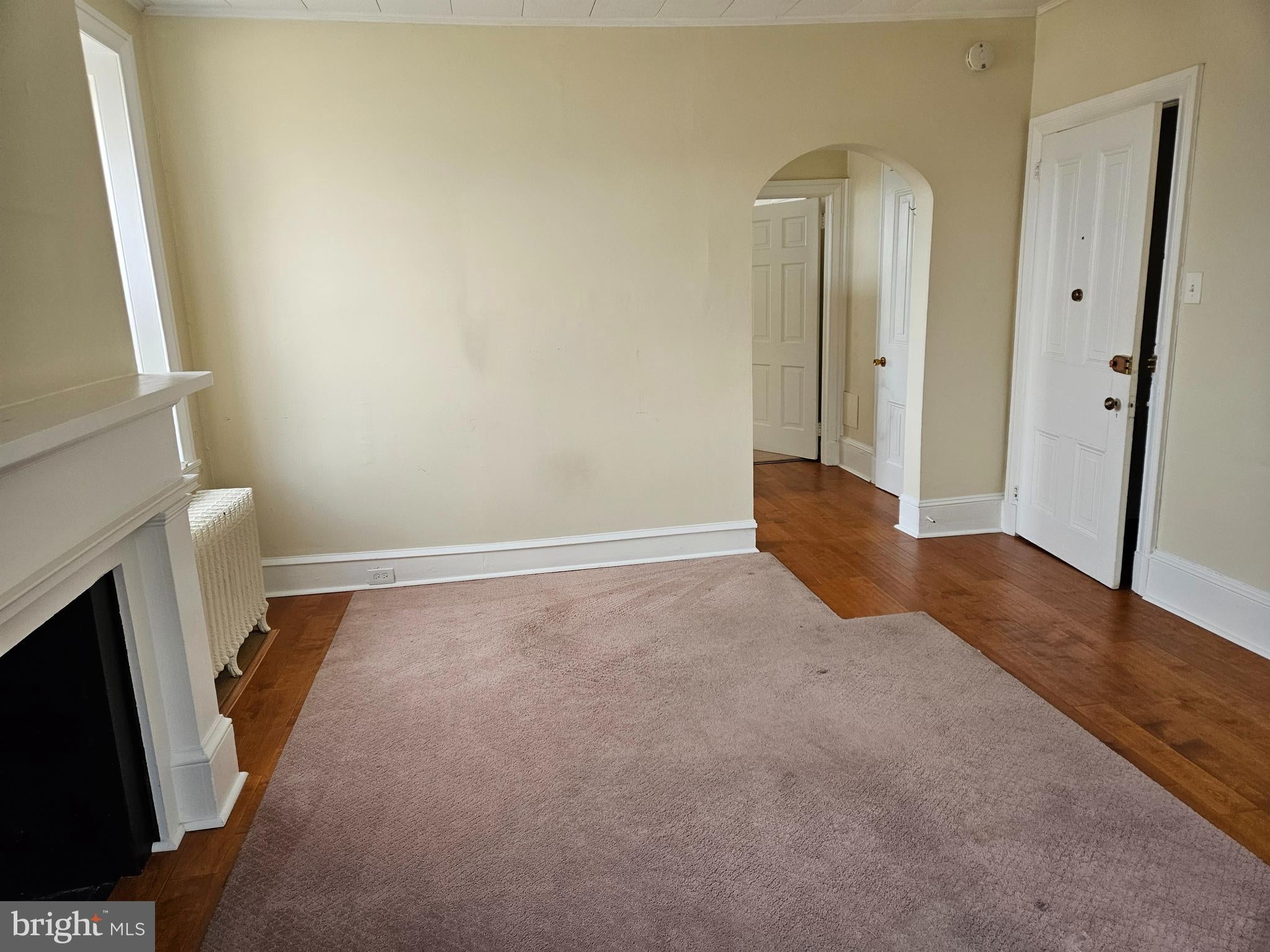 211 S HENDERSON ROAD 4