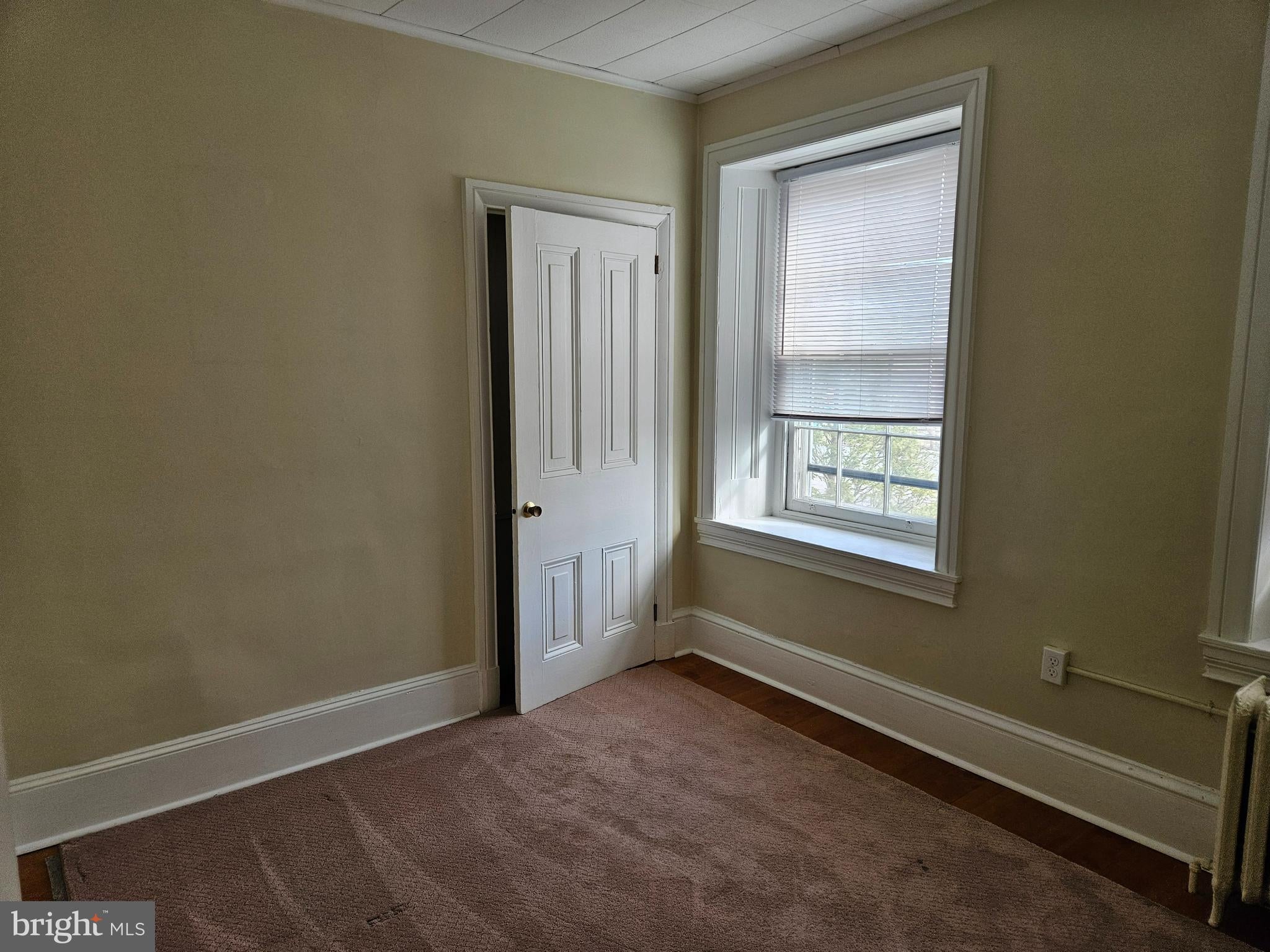 211 S HENDERSON ROAD 4