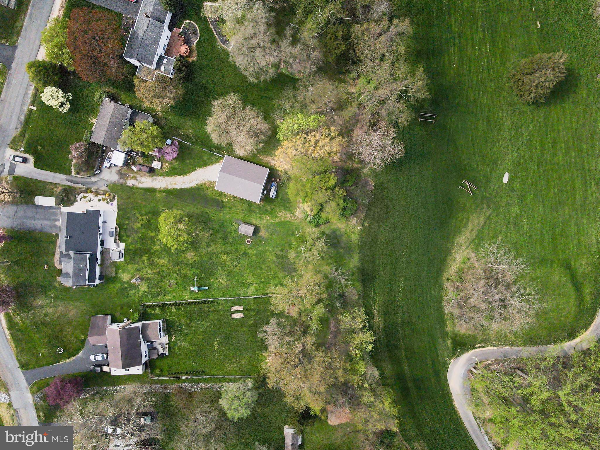 SURREY RIDGE - Residential