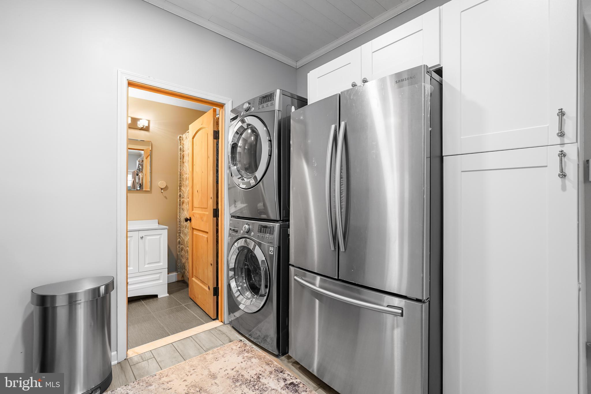 SURREY RIDGE - Residential