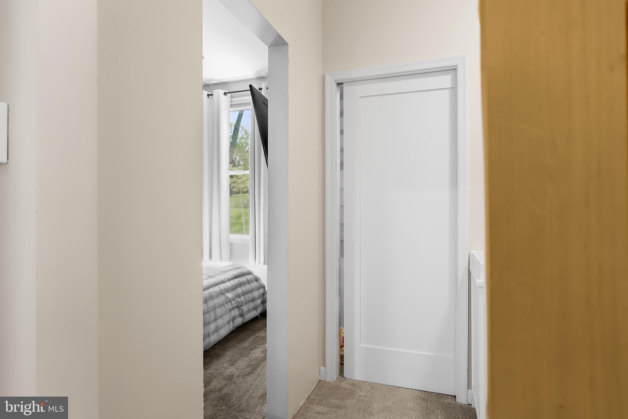 SURREY RIDGE - Residential