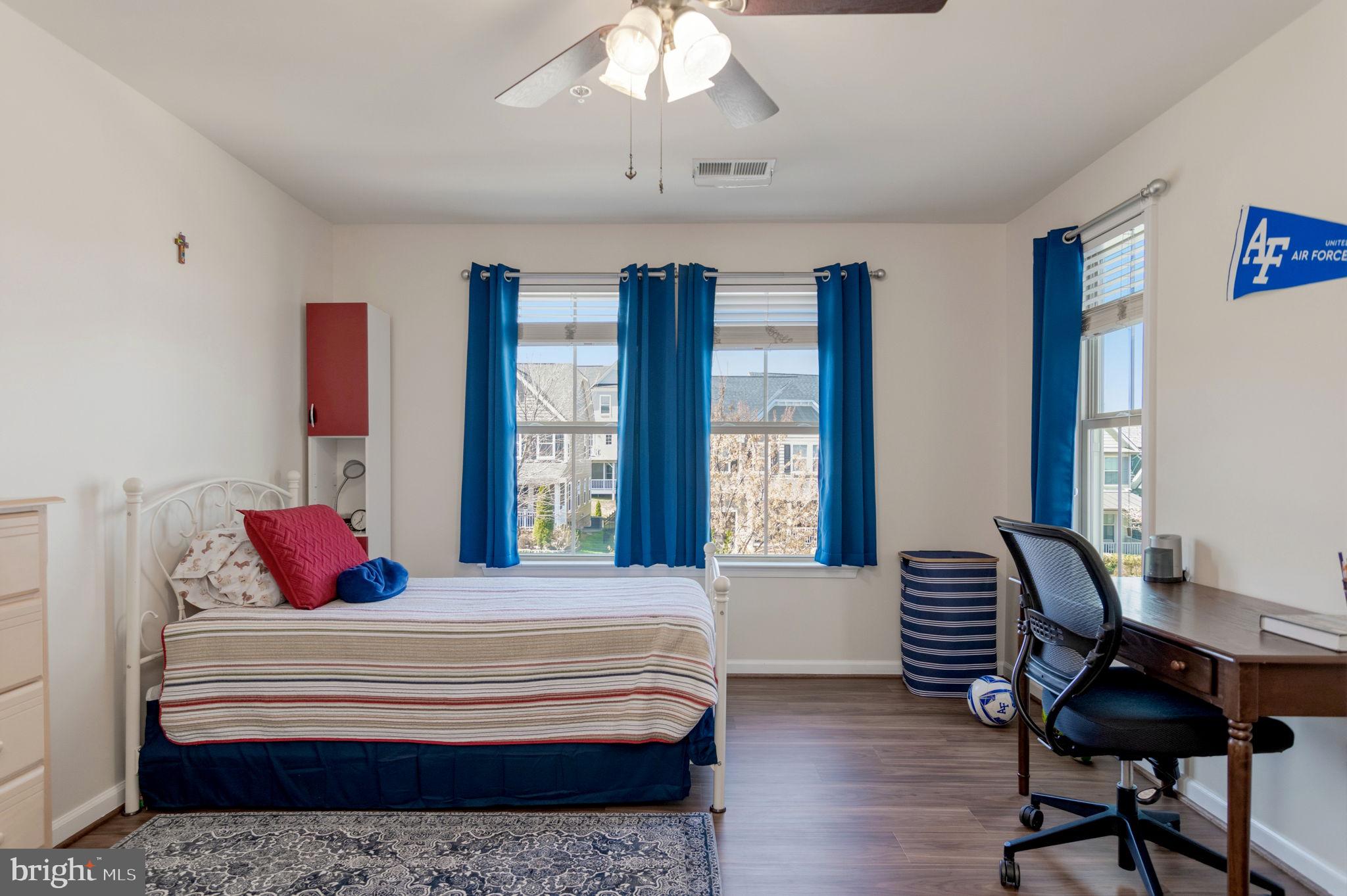 POTOMAC SHORES - Residential