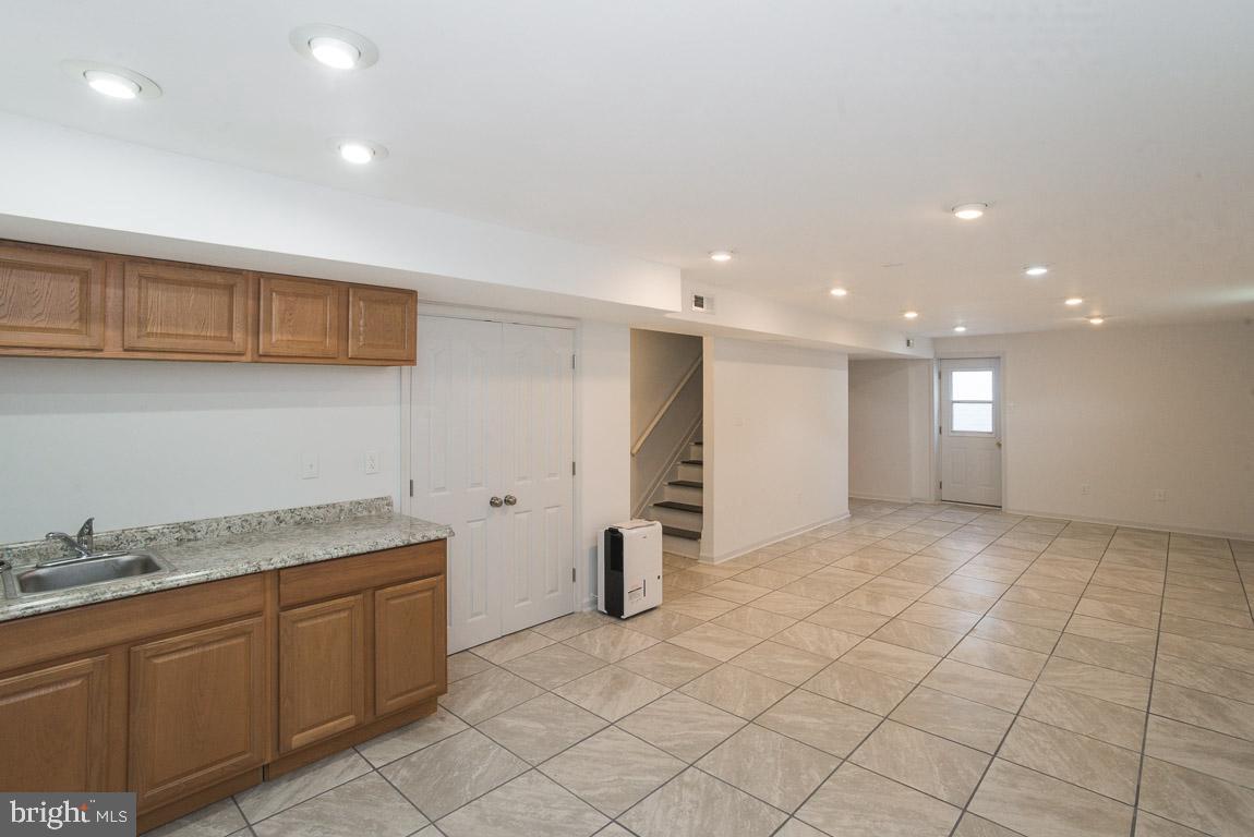 CHARLES CROSSING - Residential