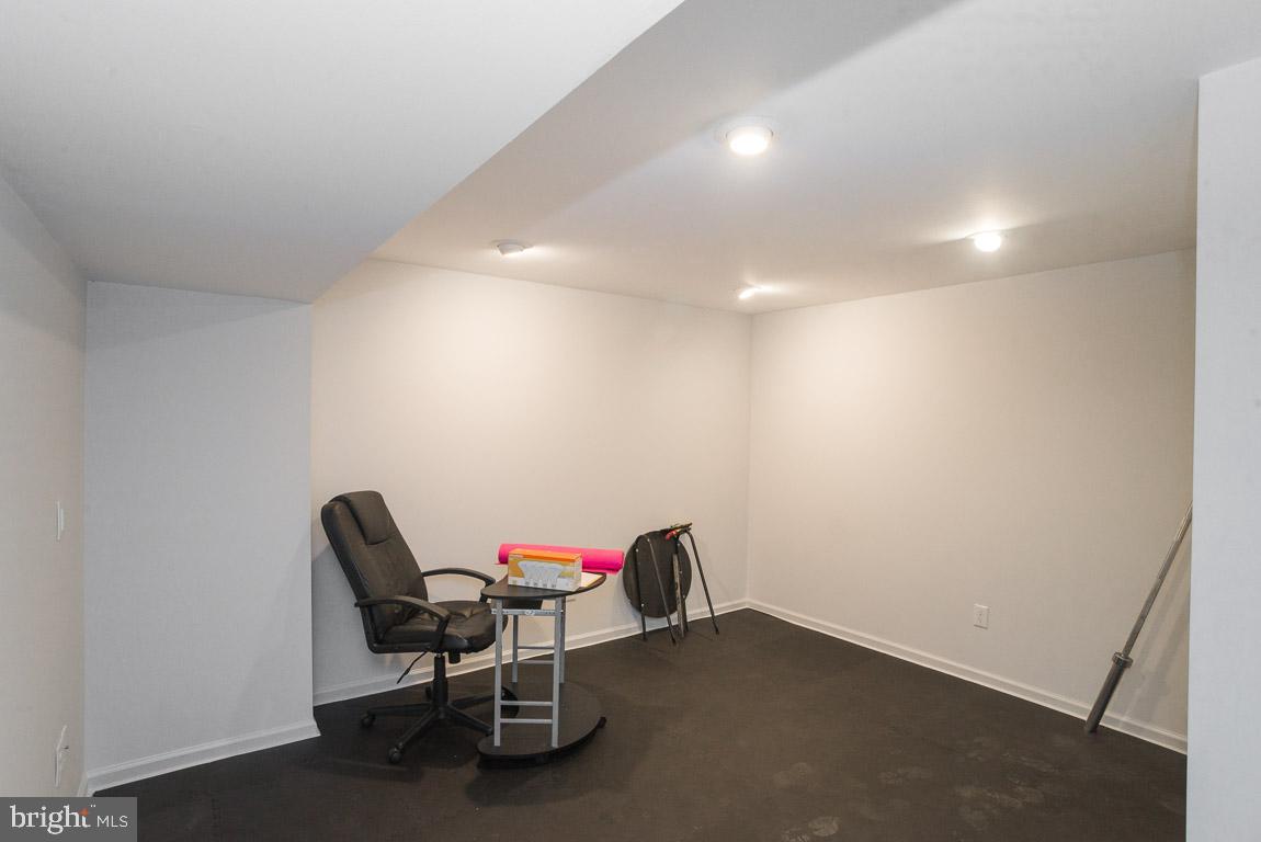 CHARLES CROSSING - Residential