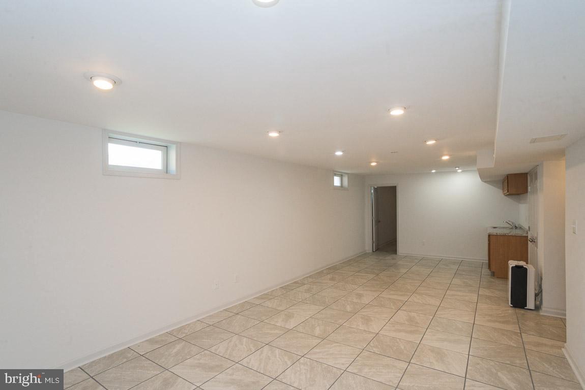 CHARLES CROSSING - Residential