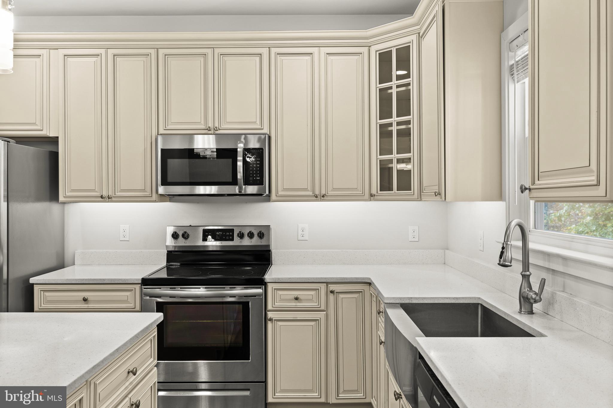 ESTATES OF BUCKINGHAM - Residential