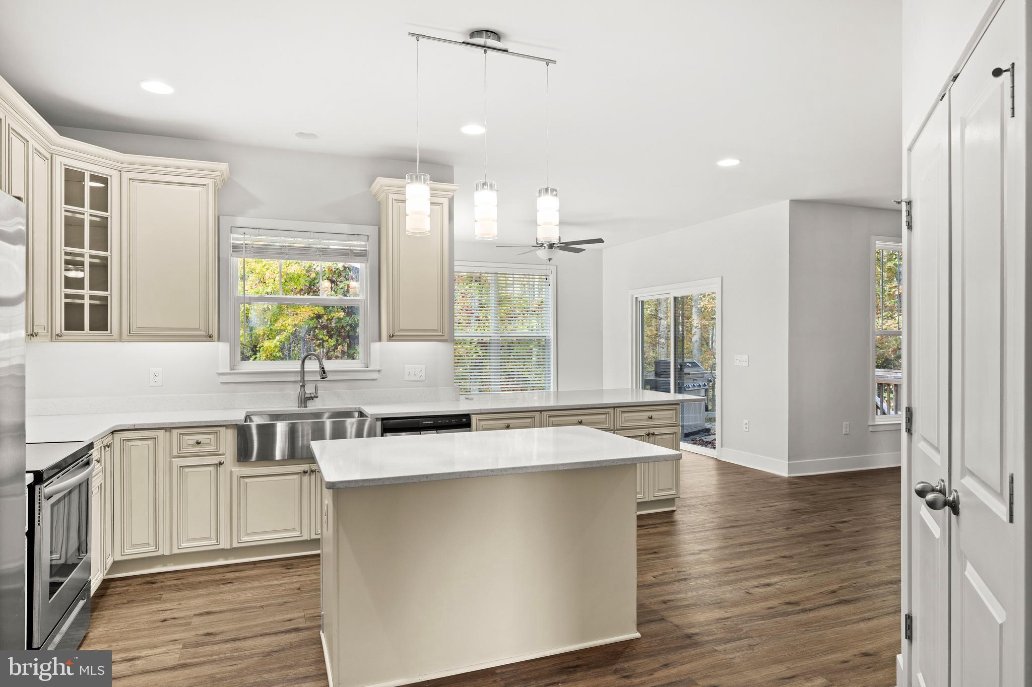 ESTATES OF BUCKINGHAM - Residential