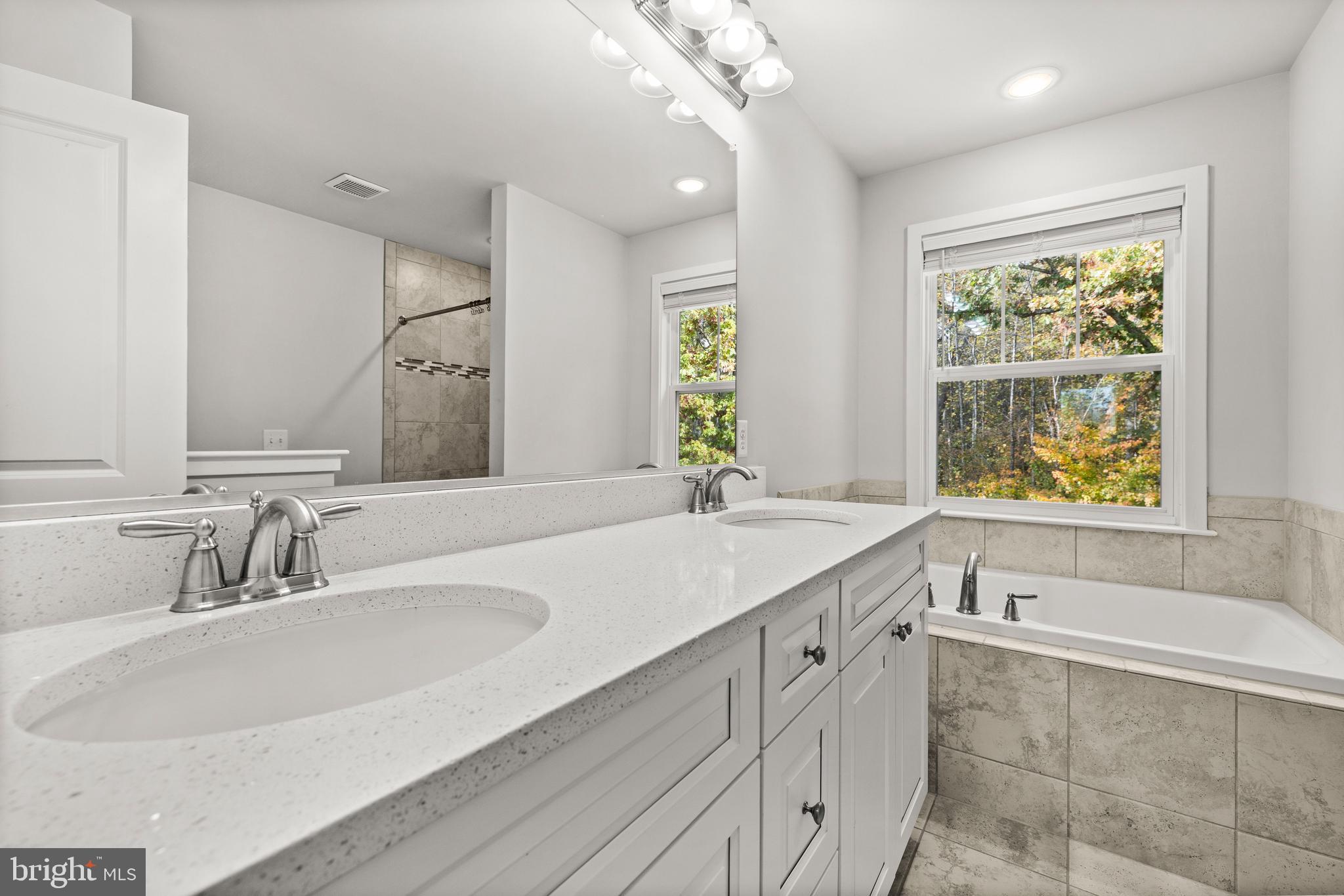 ESTATES OF BUCKINGHAM - Residential