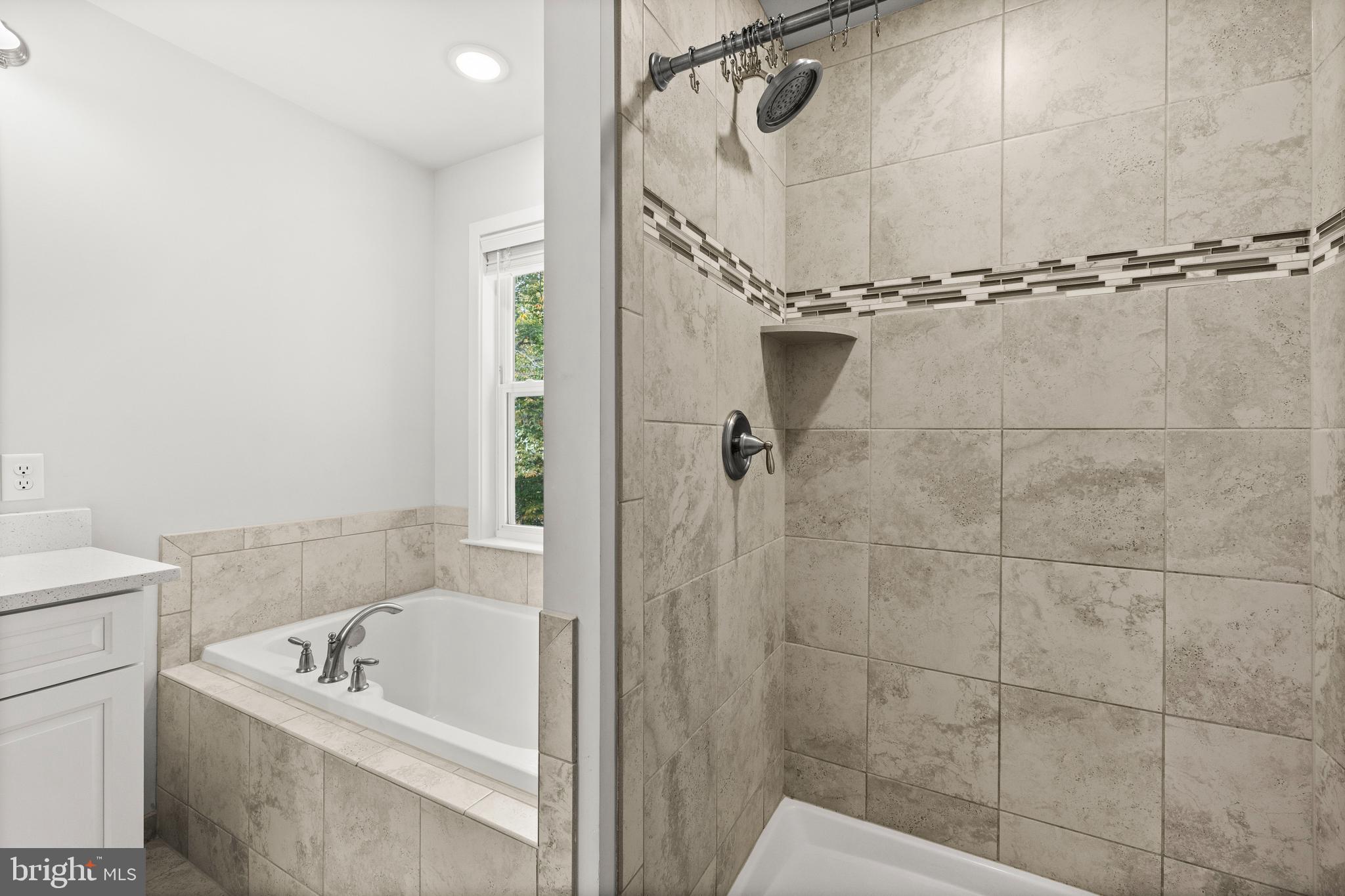 ESTATES OF BUCKINGHAM - Residential