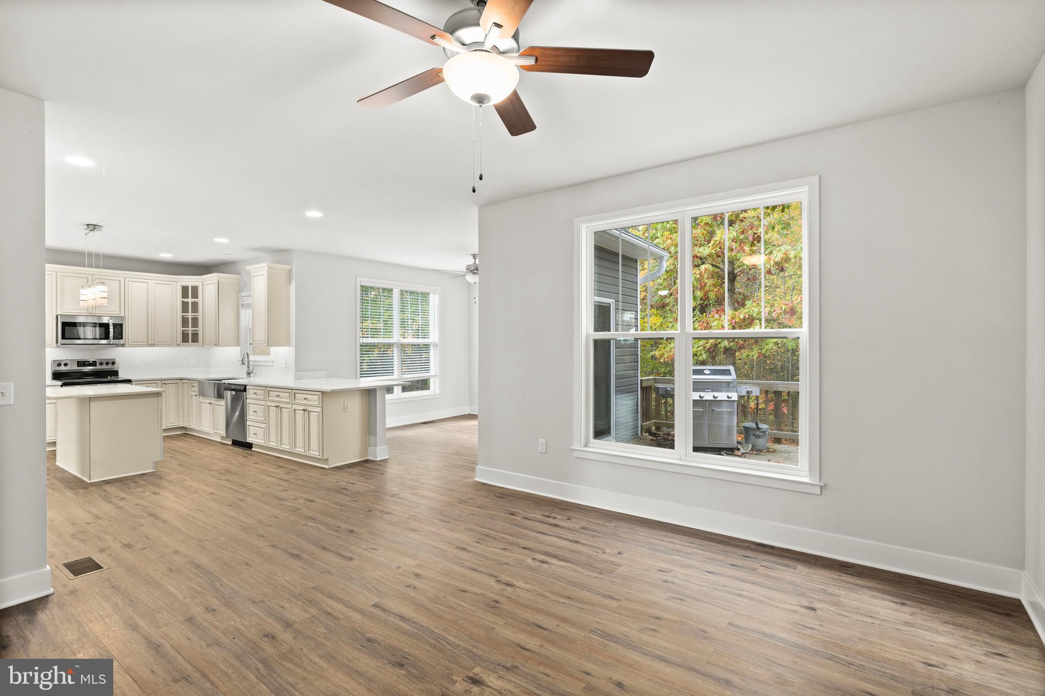 ESTATES OF BUCKINGHAM - Residential