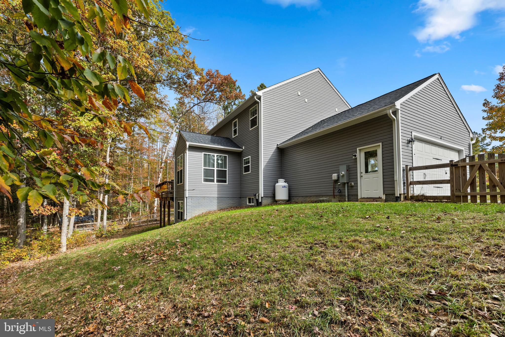 ESTATES OF BUCKINGHAM - Residential