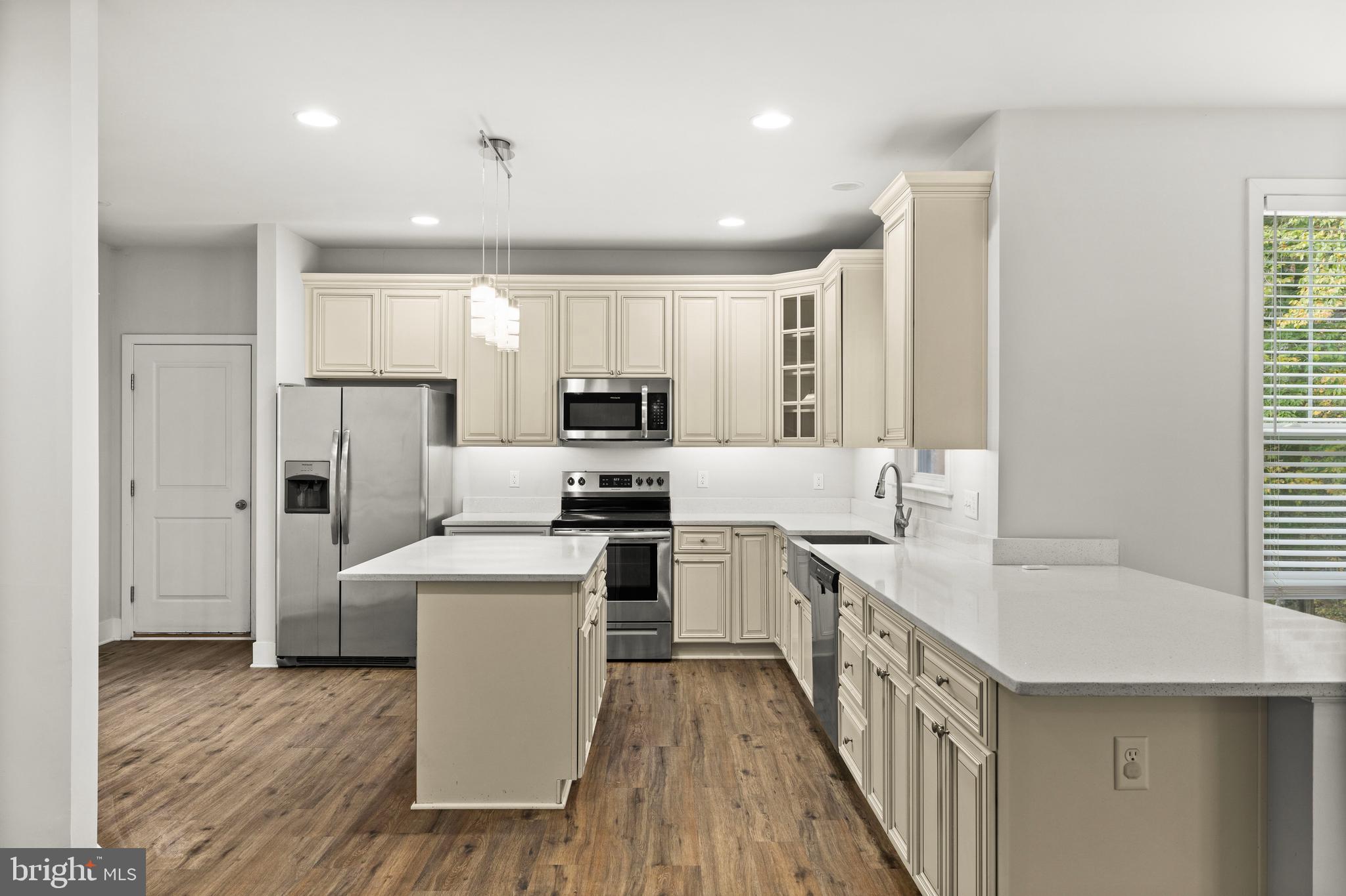 ESTATES OF BUCKINGHAM - Residential