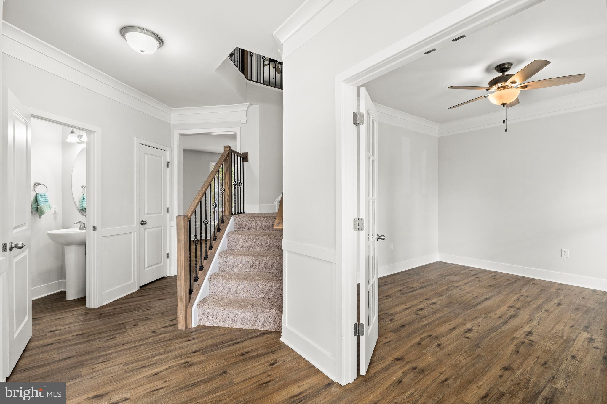 ESTATES OF BUCKINGHAM - Residential