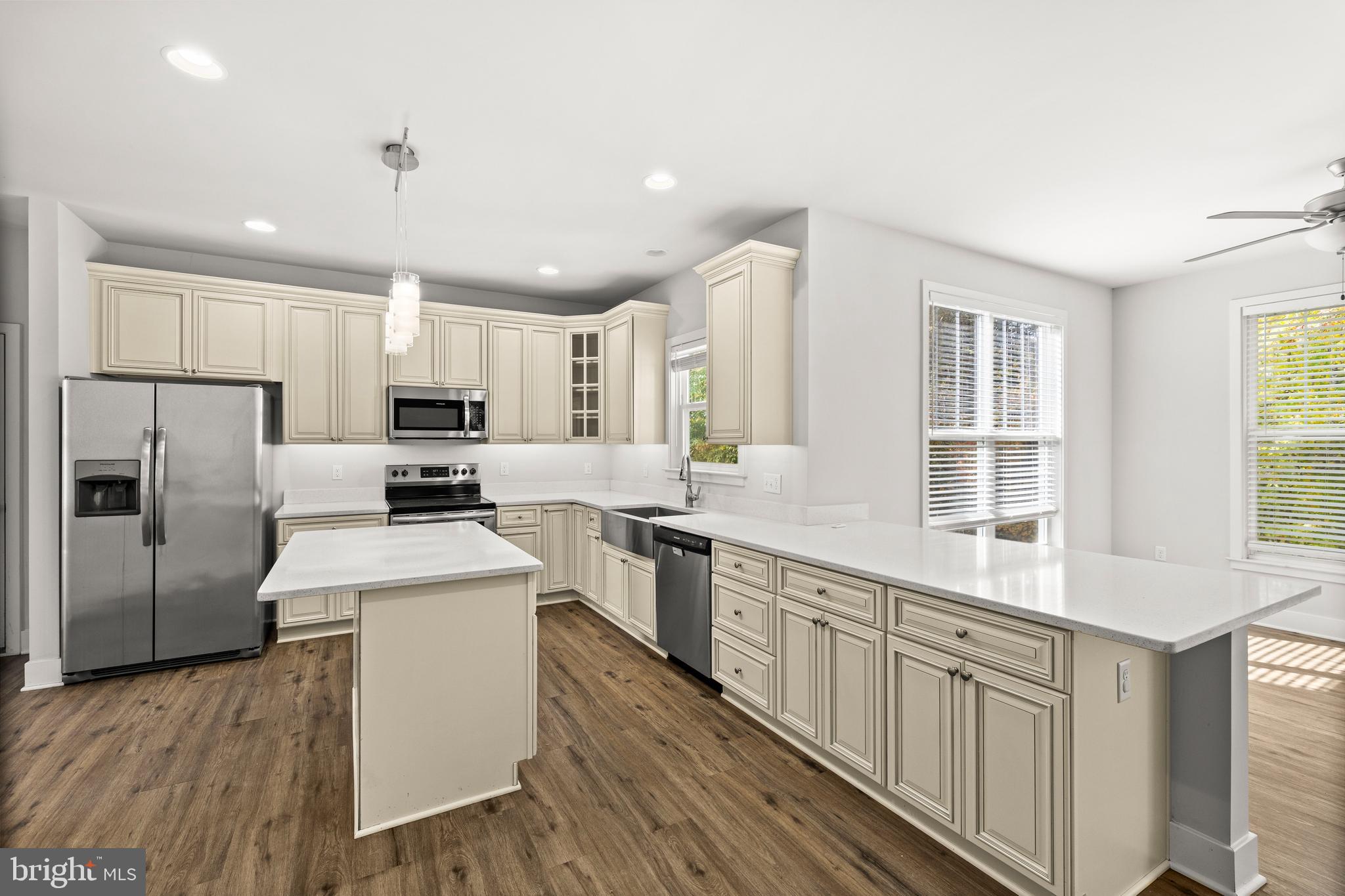 ESTATES OF BUCKINGHAM - Residential