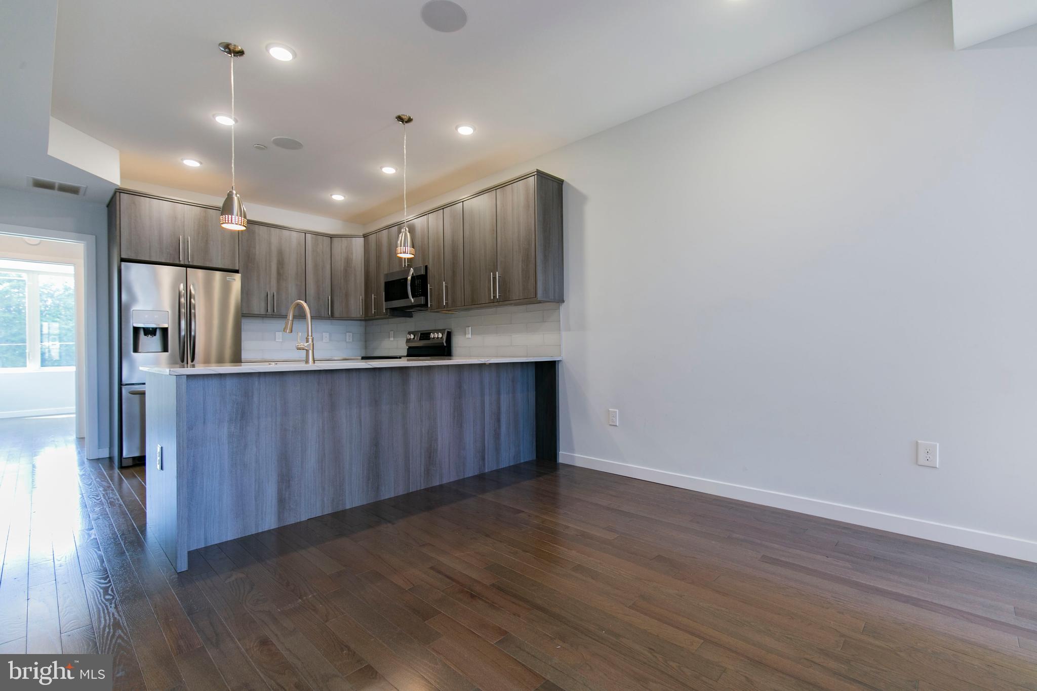 LUDLOW - Residential Lease