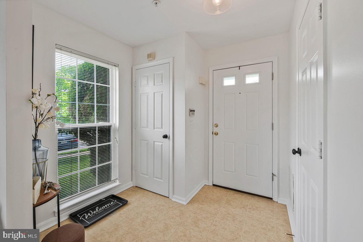THE VILLAGES OF LYONSFIELD RUN - Residential