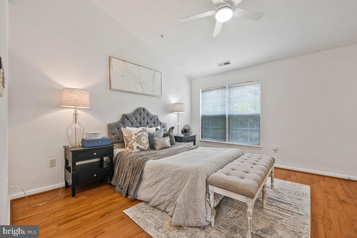 THE VILLAGES OF LYONSFIELD RUN - Residential