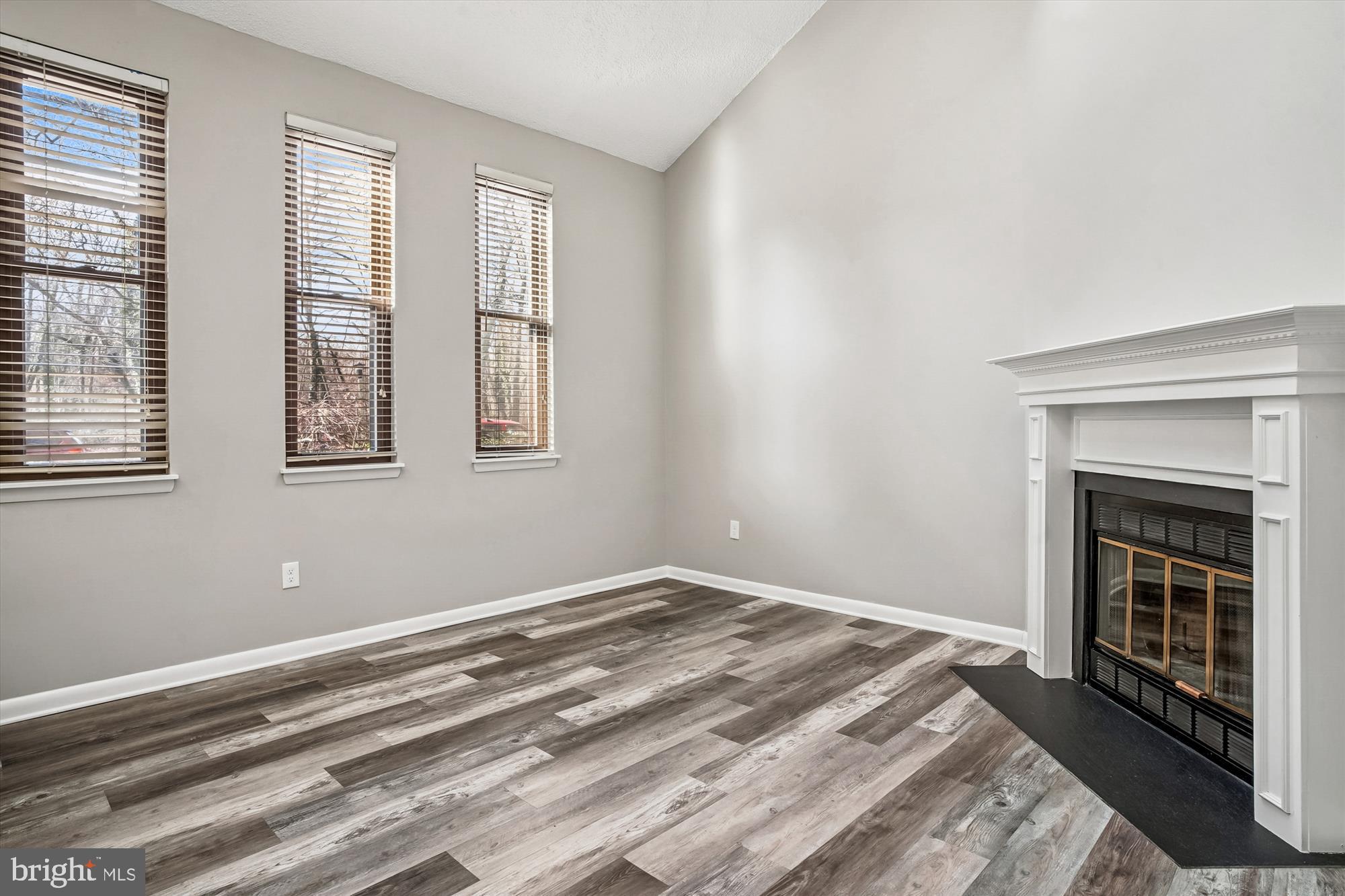 WOODS LANDING - Residential